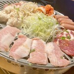 Yakiniku Kankokuryouri Yaku Yaku Shokudou - 