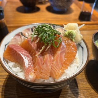 口コミ一覧 : 【閉店】Gyo Gyo Gyo （魚魚魚） - 名鉄岐阜/海鮮丼