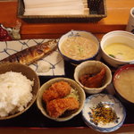 寿司割烹ふる川 - さんま塩焼き定食　500円