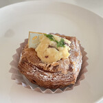 DE・NI 福岡西中洲店 - 長女が食べてたラムレーズン