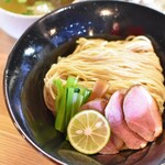 麺 㐂色 - 