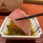 御料理 寺沢 - 間八の造りをチリ酢とともに