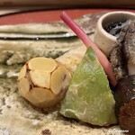 御料理 寺沢 - 焼栗にアボガドの味噌漬