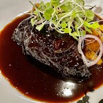 渡辺料理店 - このビロードのような別珍のような美しすぎる赤ワインソースに飛び込みたい！