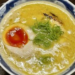 酒亭 田中 - 締め1 鶏そば白湯　クセになる後引き濃厚スープです　ご飯足して食べたい