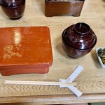 鮒兼 - 鰻重特上のお出ましです！拍手拍手！ｗ