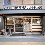 MONDIAL KAFFEE 328 GOLD RUSH - JR福島駅、新福島駅、阪神福島駅にほど近く、
                      曽根崎通りに面したお店はアクセスし易い