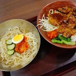 肉のヤマ牛 - 厚切りカルビコシの冷麺