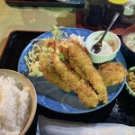 Tempura O Shokuji Dokoro Tsukushi - ミックスフライ定食