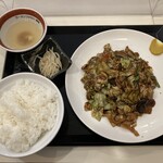 Horumon Ramen Famirishokudou - 回鍋肉定食