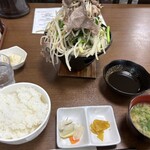 食事処 おしゃまんべ - ジンギスカン定食＋肉多め（ご飯お代わり自由&コーヒー付）
980円＋200円