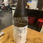 立川やきとん - そんで…日本酒
      
      北海道旭川のお酒　前回もいただきましたが
      
      一升瓶の写真を撮らせてくれたので