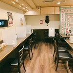 メーヤウ - 開店直後の店内