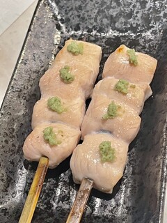 とり焼一 - ささみさび焼き　火入れは均等で丁寧な印象