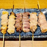焼鳥 酉たけ - お任せ5本の最初の3本　ぼんじり ハツ せせり