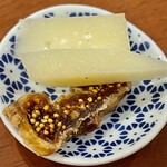 焼鳥 せきね - ミモレットと無花果　ワイフと友人がワインもたくさんいただいたので摘みにｗ