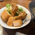 堀江カレー クローバー - エビカツも良いけどからあげ旨い