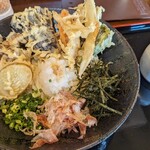 練り込みうどん「権」 - 