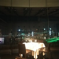 ツキ シュール ラメール - 店内から見える夜景