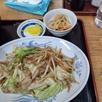 中華飯店 ごくう - 野菜炒め定食（味噌汁）