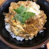 jukuseibutasemmontenkatsufuku - 見た目は普通のカツ丼。でも、味噌カツ丼なのよ、これである。味噌カツとは…