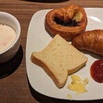手しごとビュッフェ さくらダイニング - 朝パン