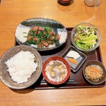 ここのつ - 究極のレバにら炒め定食