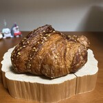 THE CITY BAKERY - プレッツェルクロワッサン