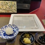 天扶良 きく桜 - 天つゆ（おろし）、香の物、小鉢用れんげ、揚げ皿