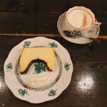 Coffee Shop Marley - 自家製チーズテリーヌ / ココア