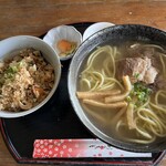 そばCafe うんどうや - 料理写真:ソーキソバ、ジューシー