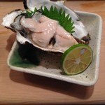 さかえ寿司 - 厚岸の牡蠣、超濃厚クリーミー。