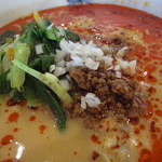 自家製練り胡麻担々麺