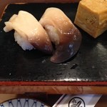 さかえ寿司 - 北寄貝の中でも別格の黒北寄。肉厚で甘み旨味も秀逸。