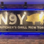 N9Y BUTCHER'S GRILL NEWYORK - 看板