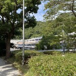 ベルティエ - 新神戸駅は山が近い。