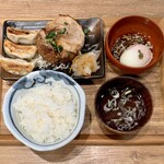 Nikujiru Gyouza No Dandadan - 焼餃子・チャーシューランチ ¥900