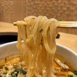 焼肉トラジ - 「炎のジャン麺」の麺リフトアップ…