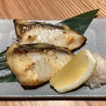 Tori To Seiromushi Kinkura - カンパチの西京焼き