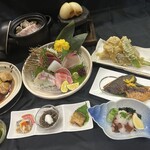 Kaisen Dashi Izakaya Awajishima No Megumi Dashiya - 