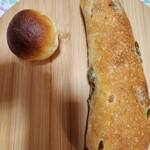 ビゴの店 - なめこパンとオリーブのパンのオリビエ