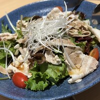 和食 いぶり別邸 新橋店 - 黒豚の冷製シャブシャブサラダ