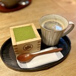 もみじ茶屋 - 宇治抹茶ティラミス、ホットコーヒーセット