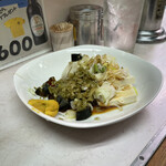 岐阜屋 - ピータン豆腐500円、味付けは醤油タレよりも刻んだ搾菜の方が勝ってる感じかな。