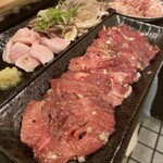 ホルモン処 89肉酒場 - 
