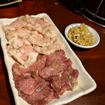 上大岡もつ肉商店 - 