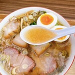 じんない 中華そば - 特製じんない中華そばのスープ