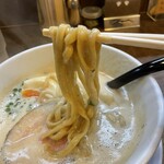 ラーメン家 みつ葉 - 麺リフト
