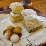 京料理 藤本 - みたらし団子、パイにシャインマスカット、