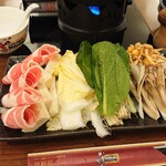  きのこ鍋＆きのこ料理専門店 何鮮菇 - 